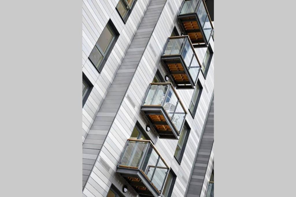 Modern Apartment At Slough Station, London In 18 Mins! Exteriér fotografie